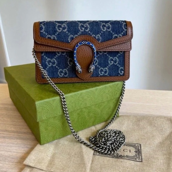 Gucci - Picture 1 of 2
